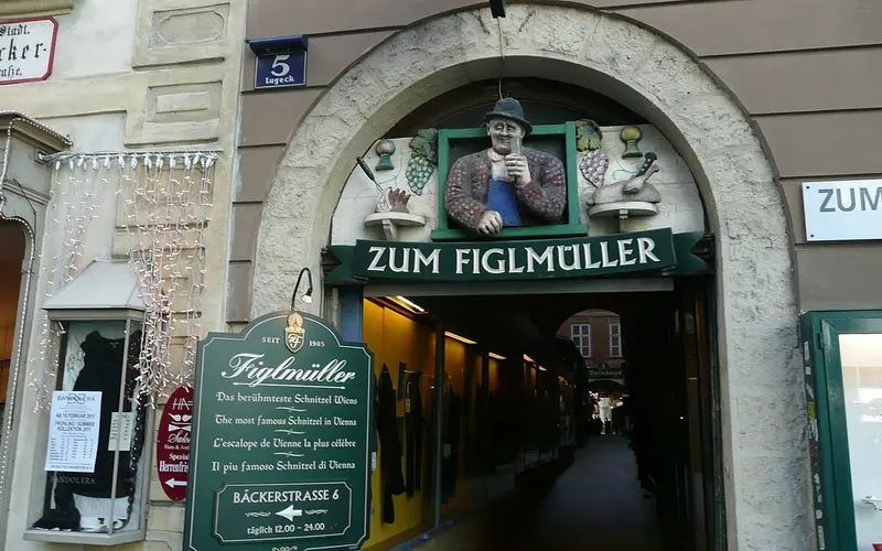 Figlmüller Wollzeile, restaurant in Near St. Stephen's Cathedral