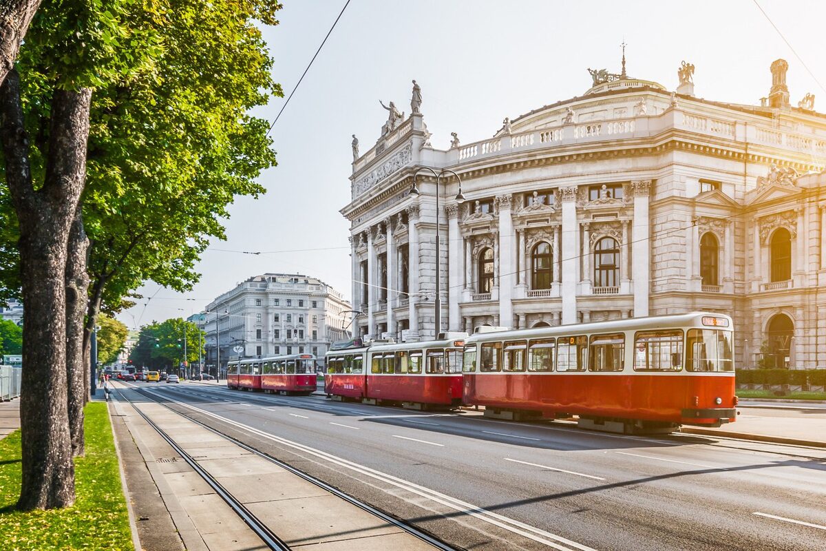 Ringstrasse and Burgtheater